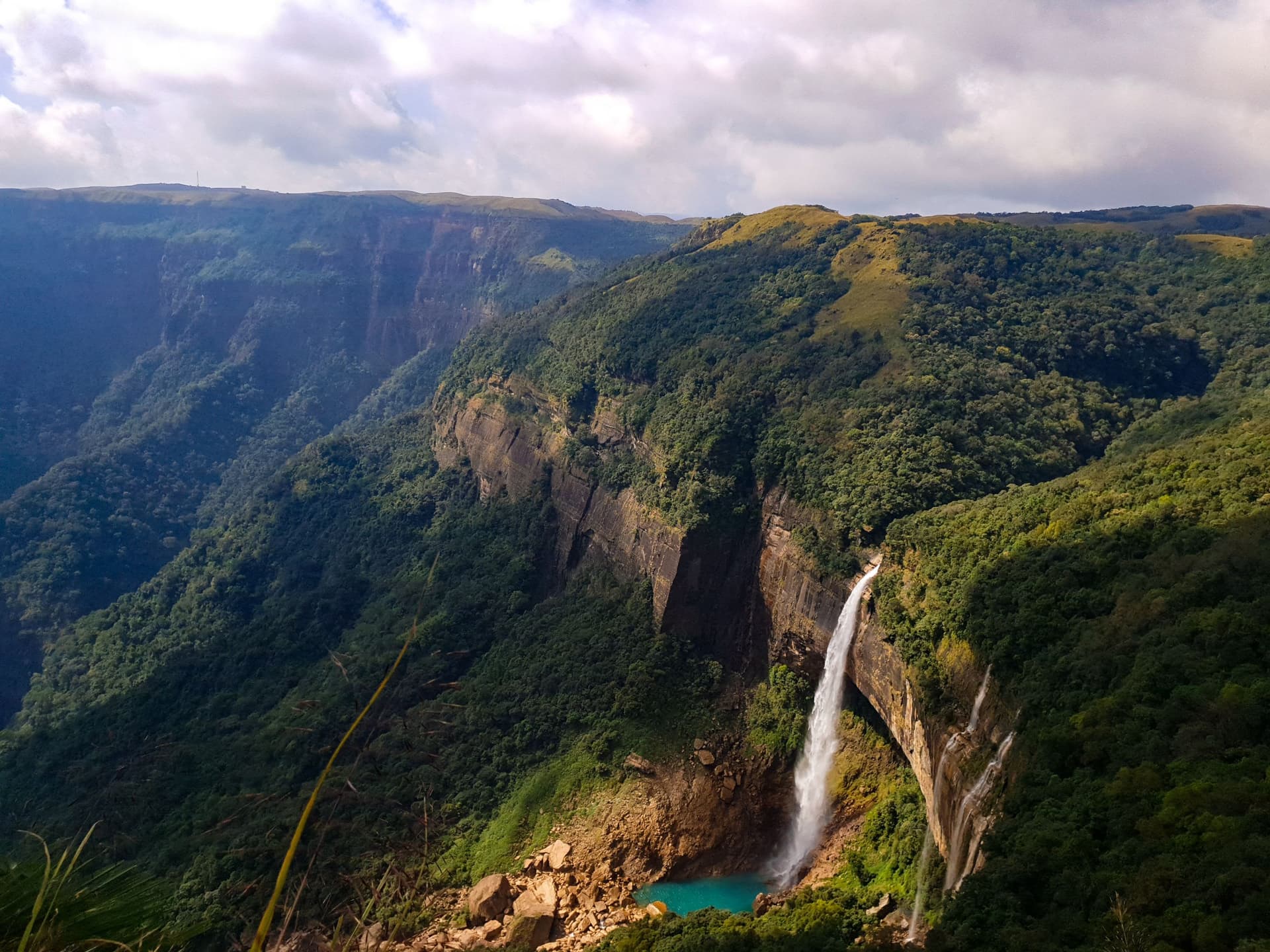 Guwahati Kaziranga Shillong Cherrapunji Tour Package